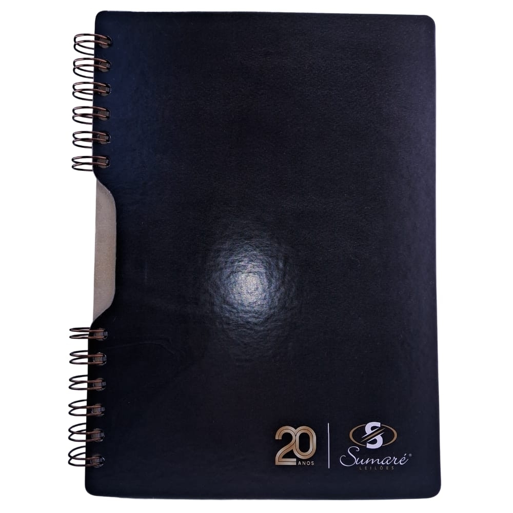 CADERNO CAPA COM RECORTE